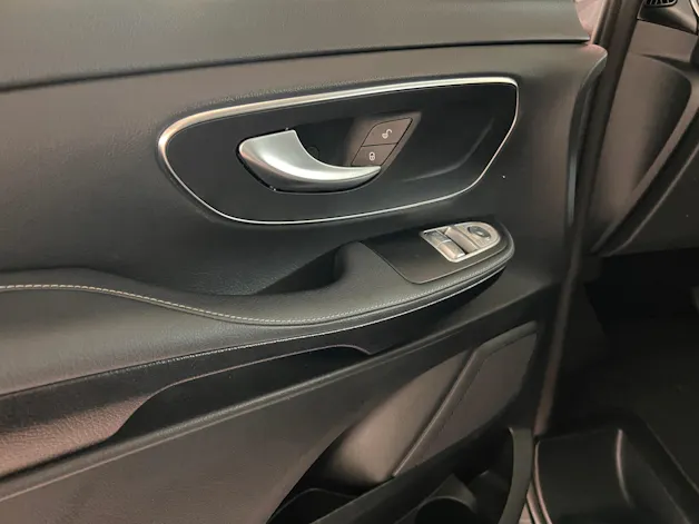 MERCEDES-BENZ V 250 d lang Avantgarde 4Matic G-Tronic