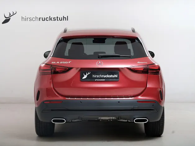 MERCEDES-BENZ GLA 250 Swiss Star AMG Line 4matic H247