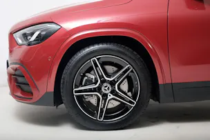 MERCEDES-BENZ GLA 250 AMG Line 4Matic Swiss Star H247