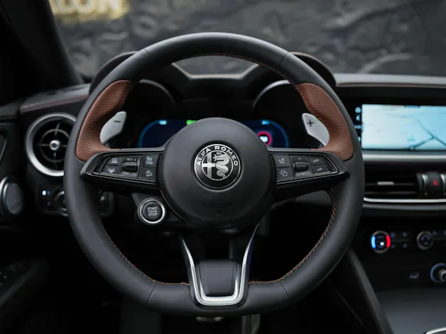 ALFA ROMEO Stelvio 2.0 Intensa Q4 AT8 *SOFORT Verfügbar*Werksgarantie*Panorama*Harman/Kardon*