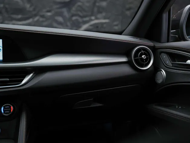 ALFA ROMEO Stelvio 2.0 Intensa Q4 AT8 *SOFORT Verfügbar*Werksgarantie*Panorama*Harman/Kardon*