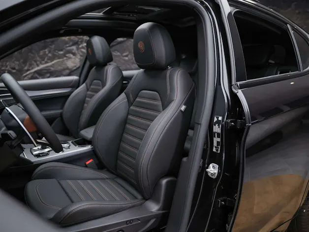 ALFA ROMEO Stelvio 2.0 Intensa Q4 AT8 *SOFORT Verfügbar*Werksgarantie*Panorama*Harman/Kardon*