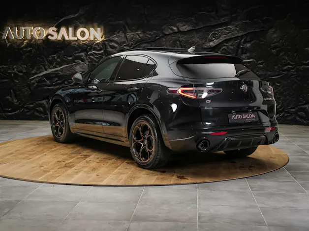 ALFA ROMEO Stelvio 2.0 Intensa Q4 AT8 *SOFORT Verfügbar*Werksgarantie*Panorama*Harman/Kardon*