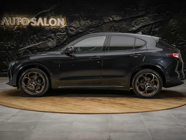 ALFA ROMEO Stelvio 2.0 Intensa Q4 AT8 *SOFORT Verfügbar*Werksgarantie*Panorama*Harman/Kardon*