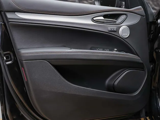 ALFA ROMEO Stelvio 2.0 Intensa Q4 AT8 *SOFORT Verfügbar*Werksgarantie*Panorama*Harman/Kardon*