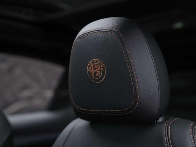 ALFA ROMEO Stelvio 2.0 Intensa Q4 AT8 *SOFORT Verfügbar*Werksgarantie*Panorama*Harman/Kardon*