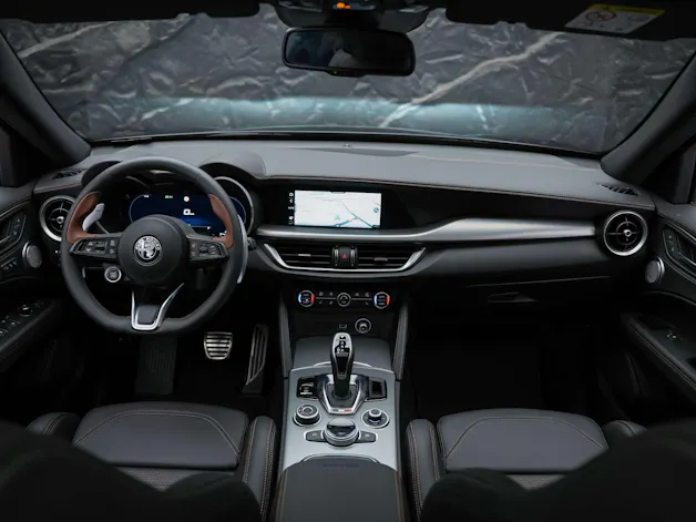 ALFA ROMEO Stelvio 2.0 Intensa Q4 AT8 *SOFORT Verfügbar*Werksgarantie*Panorama*Harman/Kardon*