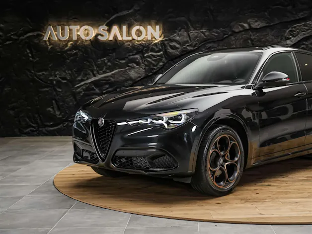ALFA ROMEO Stelvio 2.0 Intensa Q4 AT8 *SOFORT Verfügbar*Werksgarantie*Panorama*Harman/Kardon*