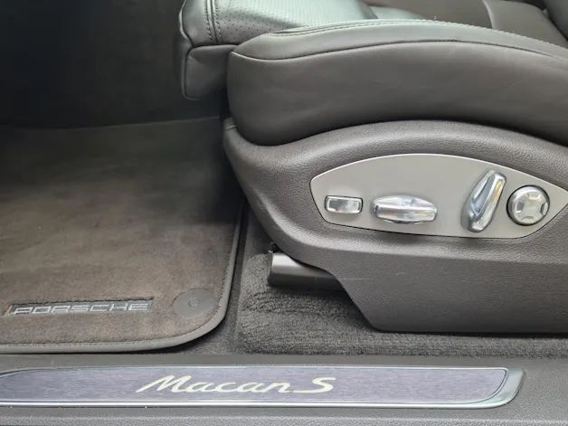 PORSCHE Macan S PDK