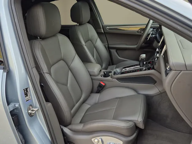PORSCHE Macan S PDK