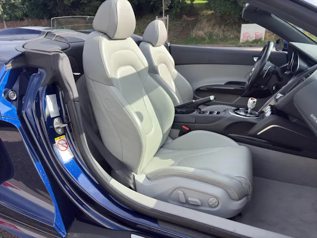 AUDI R8 Spyder 5.2 FSI V10 quattro S-Tronic