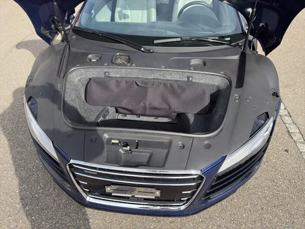 AUDI R8 Spyder 5.2 FSI V10 quattro S-Tronic