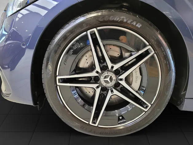 MERCEDES-BENZ C 220 d Swiss Star AMG Line 4M T S206