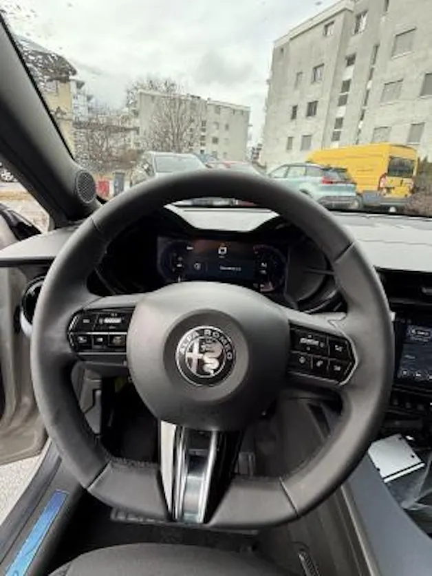 ALFA ROMEO Junior 1.2 Hybrid Q4 Spr