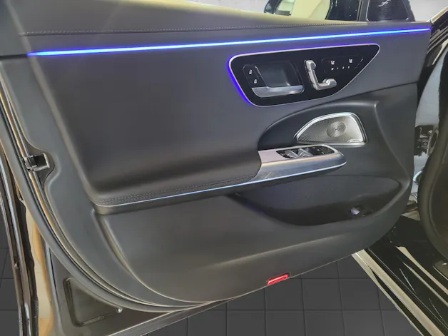MERCEDES-BENZ E 400 e AMG Line 4matic
