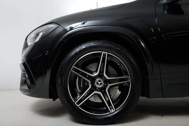 MERCEDES-BENZ GLA 250 Swiss Star AMG Line 4matic H247