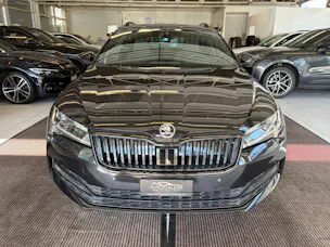 SKODA Superb Combi 2.0 TDi SportLine 4x4 DSG | CH | AHK |