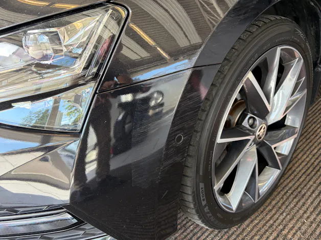 SKODA Superb Combi 2.0 TDi SportLine 4x4 DSG | CH | AHK |
