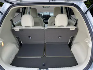 HYUNDAI Inster 49kWh Amplia