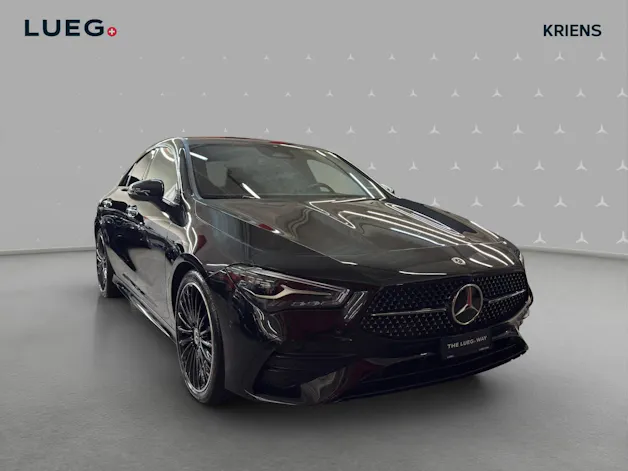 MERCEDES-BENZ CLA 200 - AMG / Rückfahrkamera / Ambiente-Licht