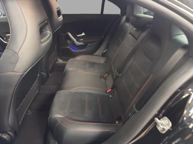 MERCEDES-BENZ CLA 200 - AMG / Rückfahrkamera / Ambiente-Licht