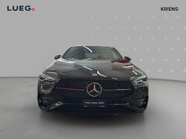 MERCEDES-BENZ CLA 200 - AMG / Rückfahrkamera / Ambiente-Licht