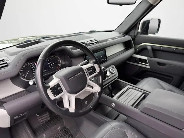 Land Rover Defender 110 3.0 D I6 250 Hardtop SE