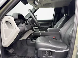 Land Rover Defender 110 3.0 D I6 250 Hardtop SE