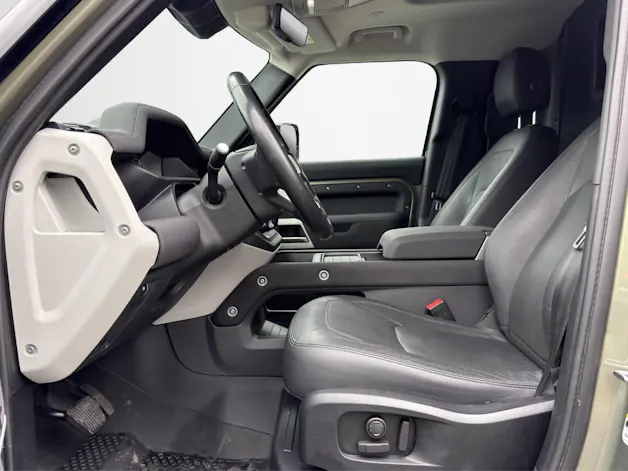 Land Rover Defender 110 3.0 D I6 250 Hardtop SE