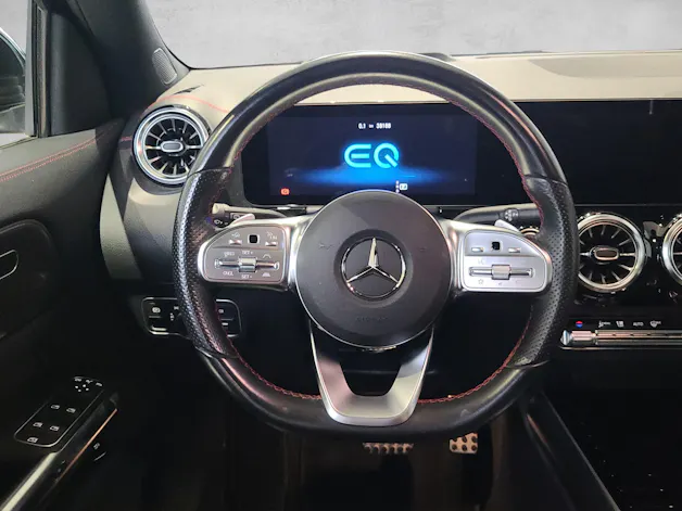 MERCEDES-BENZ EQA 300 AMG 4M