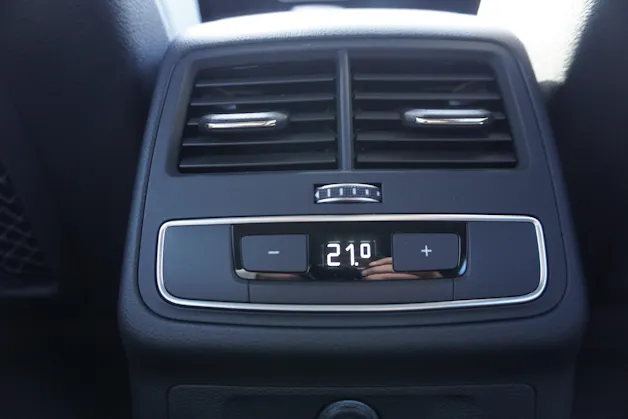 AUDI A4 Avant 40 TDI quattro S-tronic