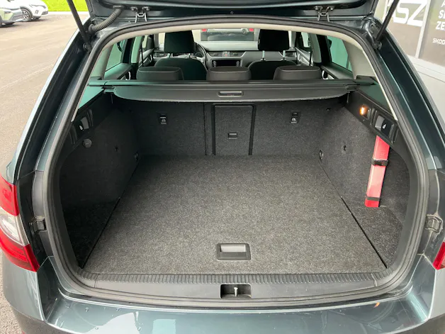SKODA Octavia Combi 1.6 TDI 115 Clever 4x4