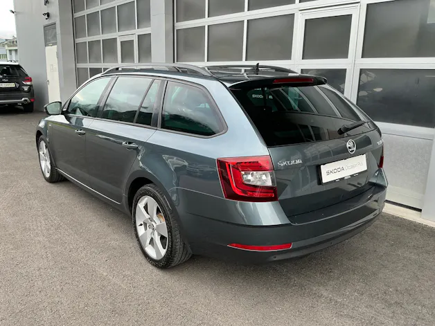 SKODA Octavia Combi 1.6 TDI 115 Clever 4x4