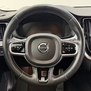 VOLVO XC60 T8 eAWD R-Design