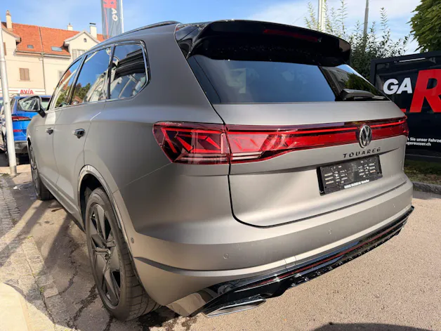 VW Touareg 3.0 TDI 286 PS 4MOTION R-LINE *** TRAUM IN SILIZIUMGRAU MATT ***