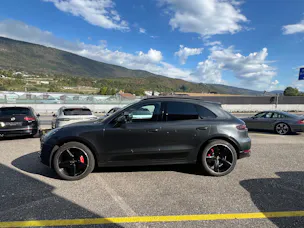 PORSCHE Macan Turbo PDK