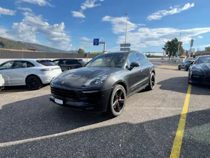 PORSCHE Macan Turbo PDK