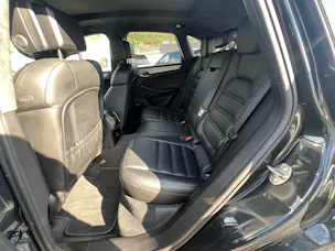 PORSCHE Macan Turbo PDK