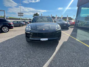 PORSCHE Macan Turbo PDK