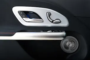 MERCEDES-BENZ GLB 220 4Matic X248