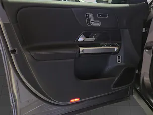 MERCEDES-BENZ GLB 250 Progressive 4matic