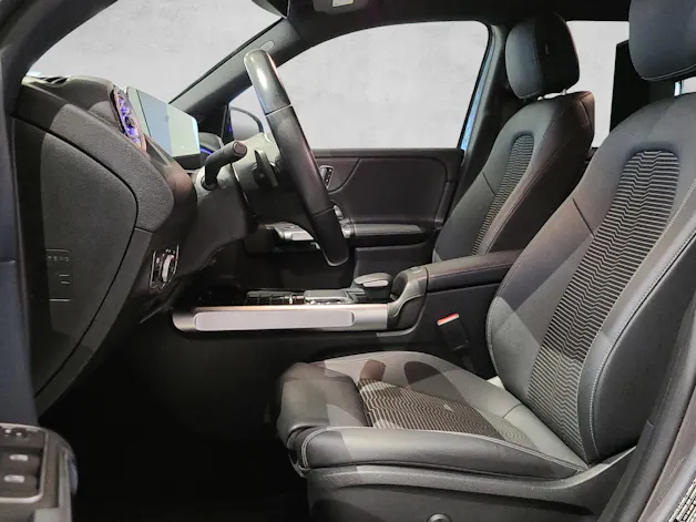 MERCEDES-BENZ GLB 250 Progressive 4matic