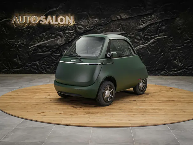 Micro Microlino Competizione 10.5 kWh Medium Range *SOFORT Verfügbar*Werksgarantie*London Grün Matt*