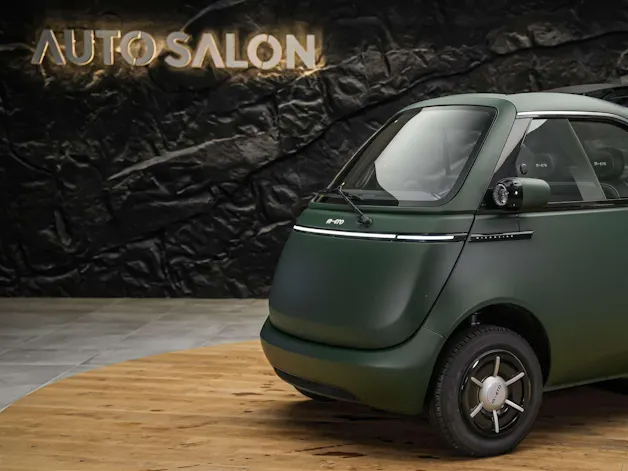 Micro Microlino Competizione 10.5 kWh Medium Range *SOFORT Verfügbar*Werksgarantie*London Grün Matt*