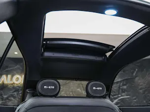 Micro Microlino Competizione 10.5 kWh Medium Range *SOFORT Verfügbar*Werksgarantie*London Grün Matt*