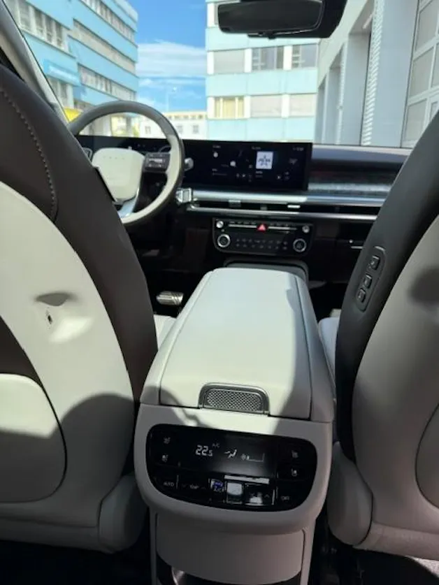HYUNDAI Ioniq 9 Calligraphy 4WD