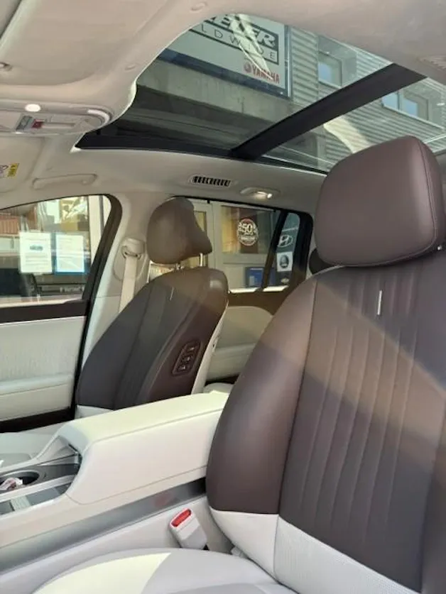 HYUNDAI Ioniq 9 Calligraphy 4WD