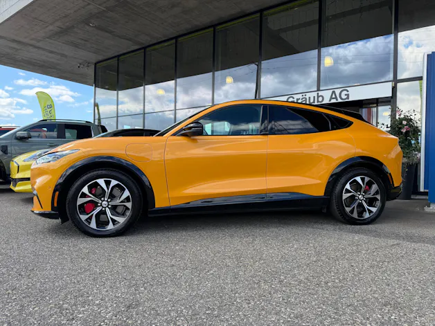 FORD Mustang MACH-E Premium AWD 88 kWh