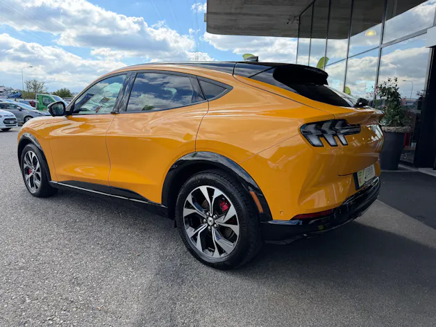 FORD Mustang MACH-E Premium AWD 88 kWh