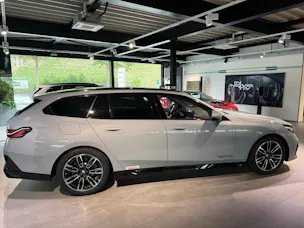 BMW 520d xDrive 48V Touring M Sport Steptronic